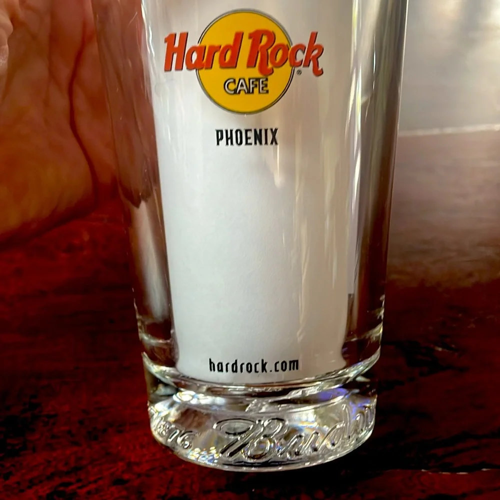 Hard Rock Phoenix * Budweiser * King of Beers * All Is One Pint Glass (x1)